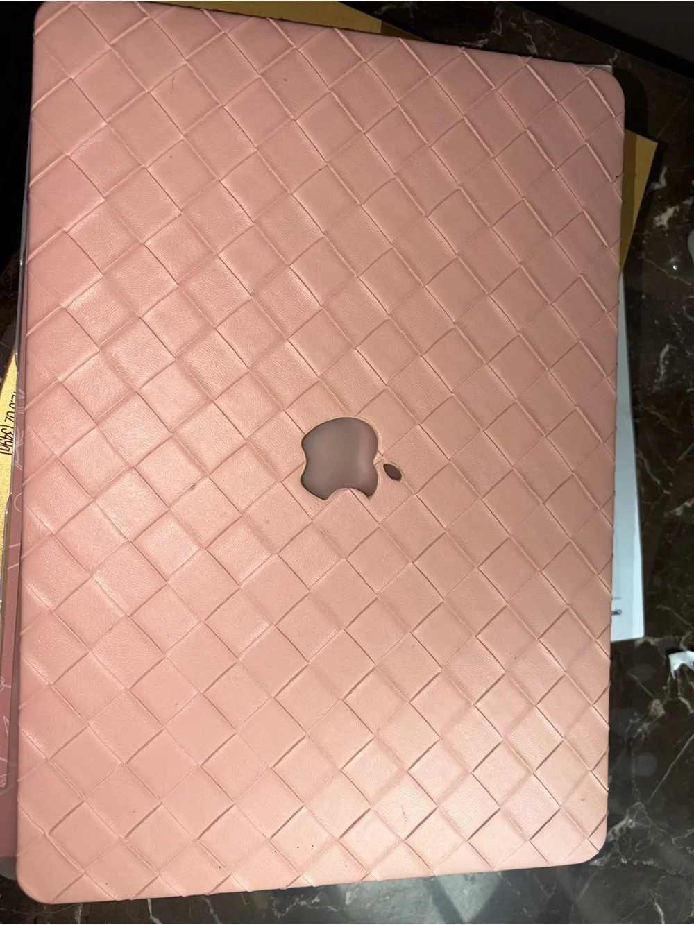 Apple Pink Quilted Laptop Case for MacBook Bundle